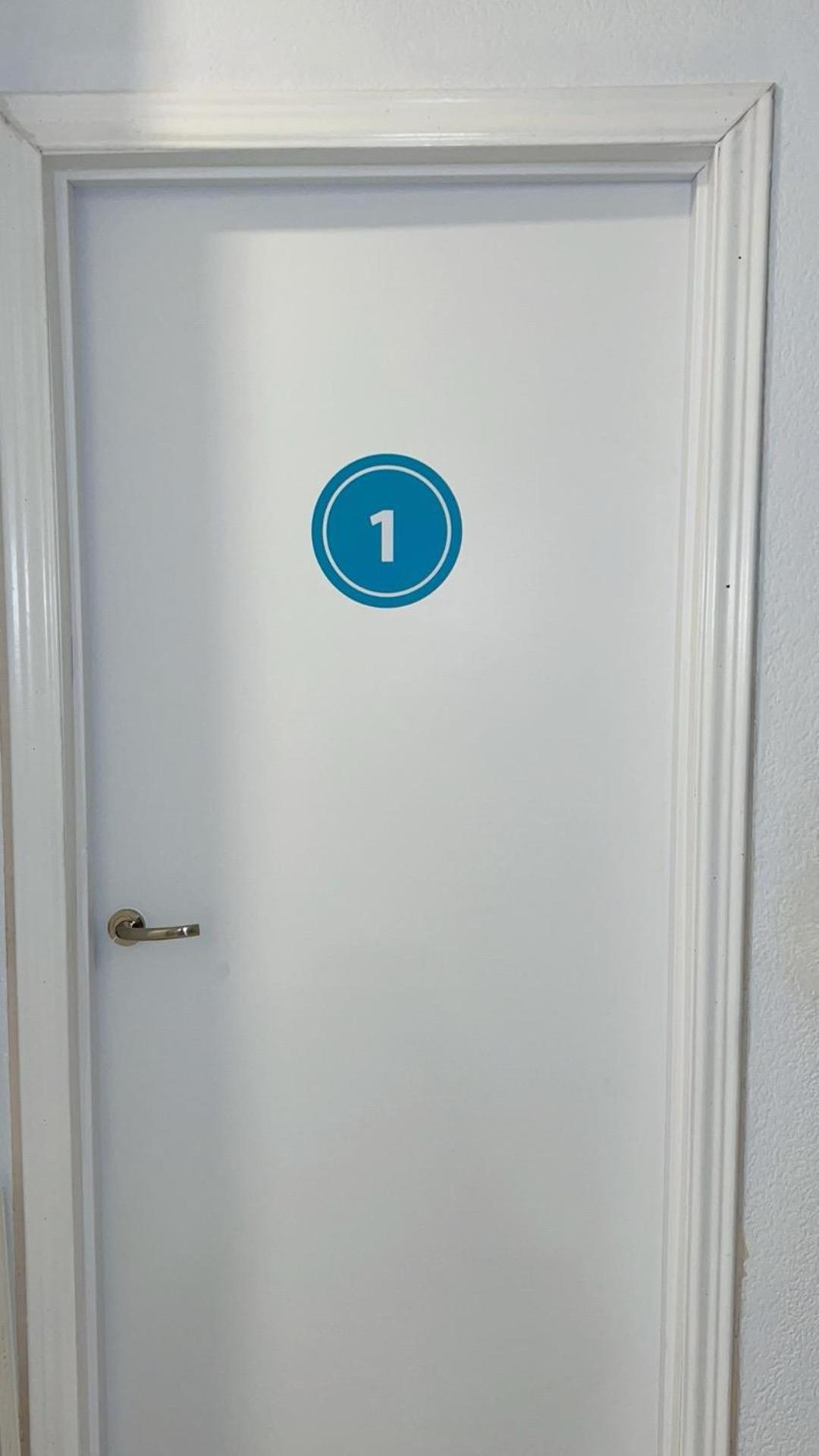Lit Simple dans Dortoir pour Femmes